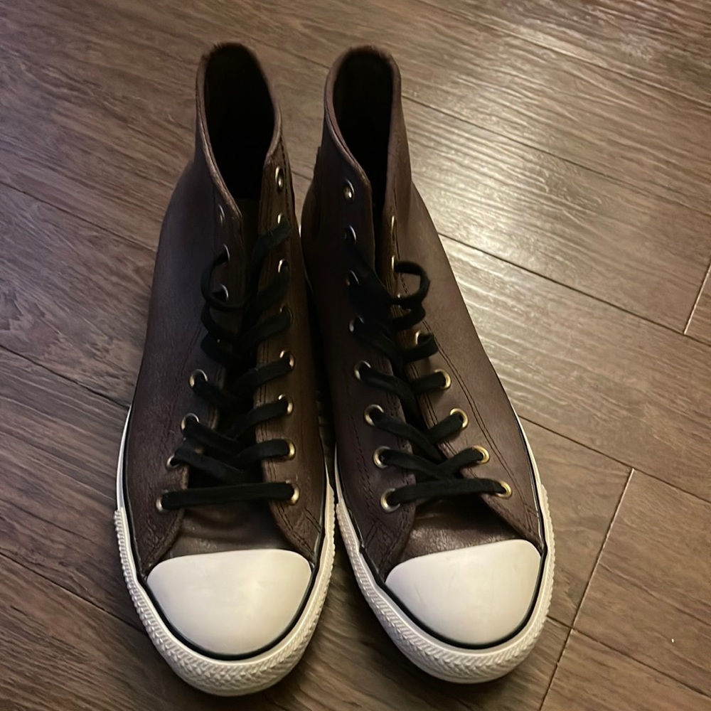 CONVERSE Men's Chuck Taylor Shoes